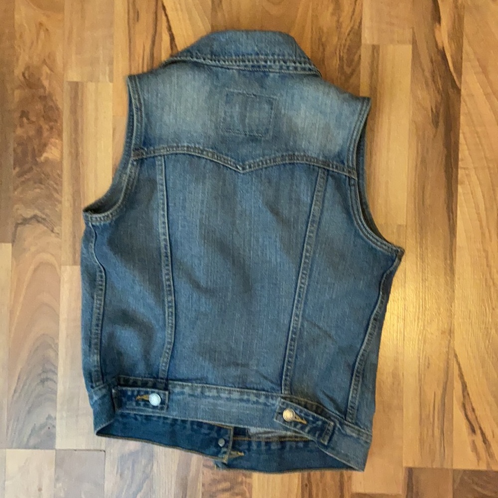 Levi’s jean jacket, medium - Picture 4 of 4